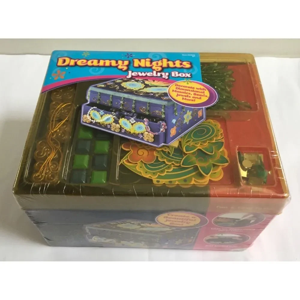 GO GIRLZ BEAD IT SEQUIN IT BOX, DREAMY NIGHTS JEWELRY BOX MEGA 2006